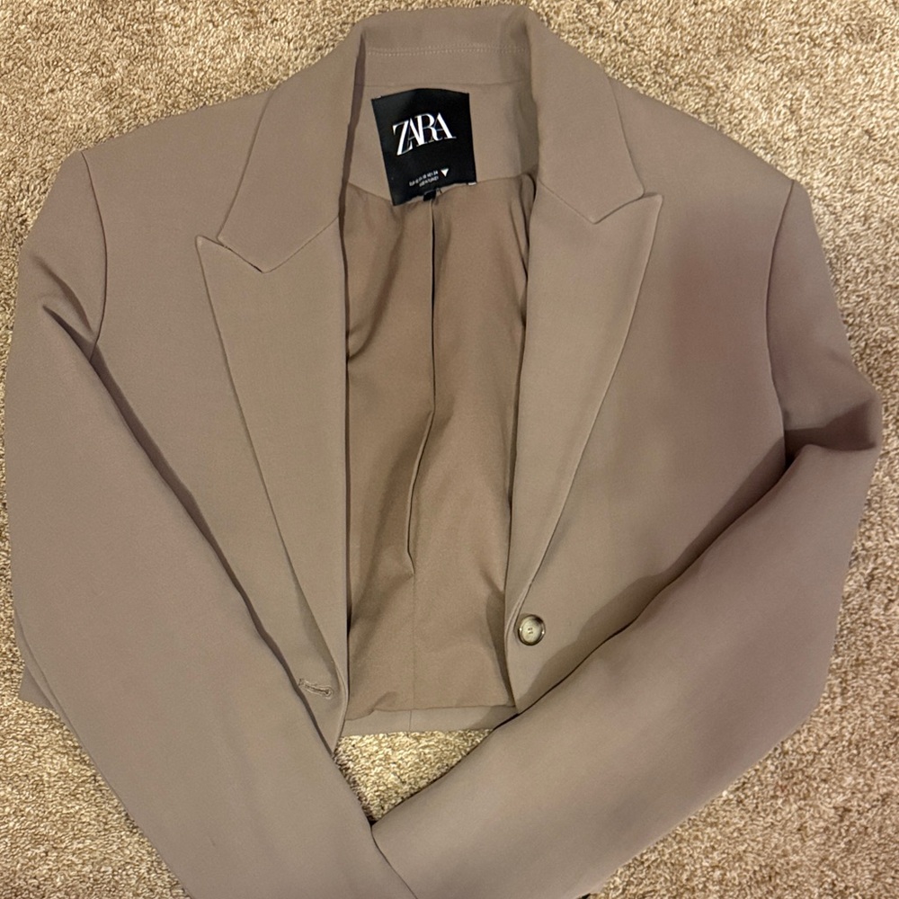 ZARA Cropped Blazer Jacket